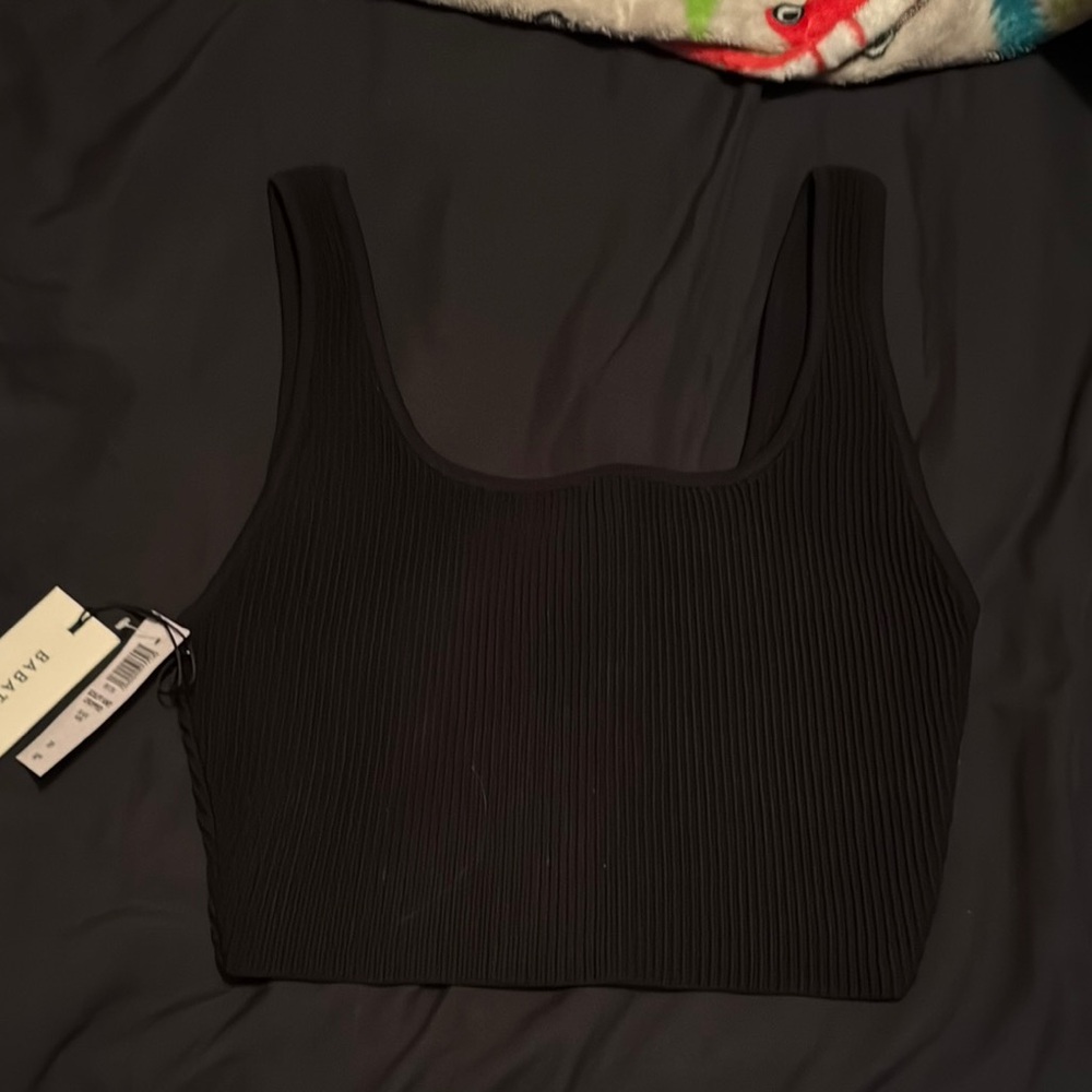Babaton Black Ribbed Sleeveless Crop Tank Top